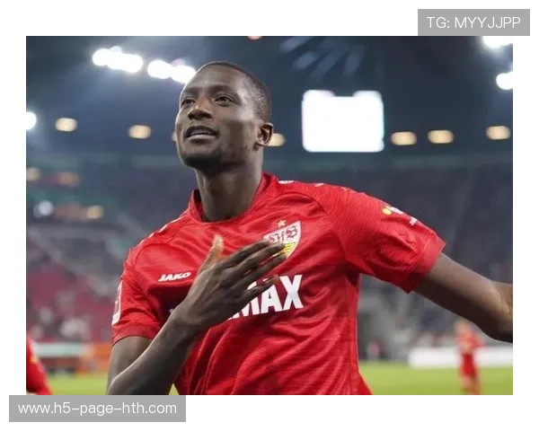 斯图加特内部对抗里吉拉西多次强势护球